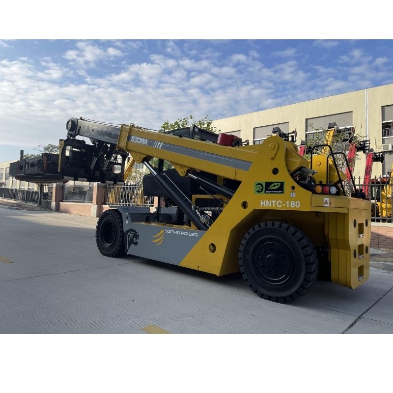 SOCMA HNTC-160 16 Tonnen Teleskoplader für Containerhandling